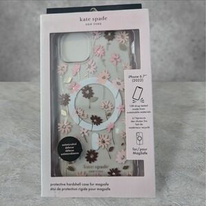 Kate Spade New York MagSafe Case for Apple iPhone 6.7 2022 (14 Plus) - Floral W4